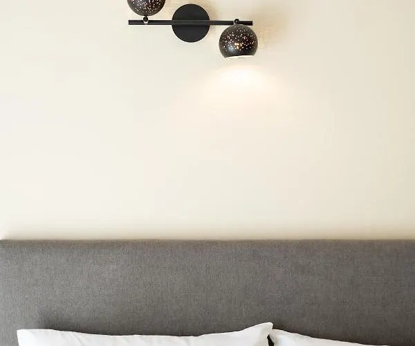 Kate-mari House *